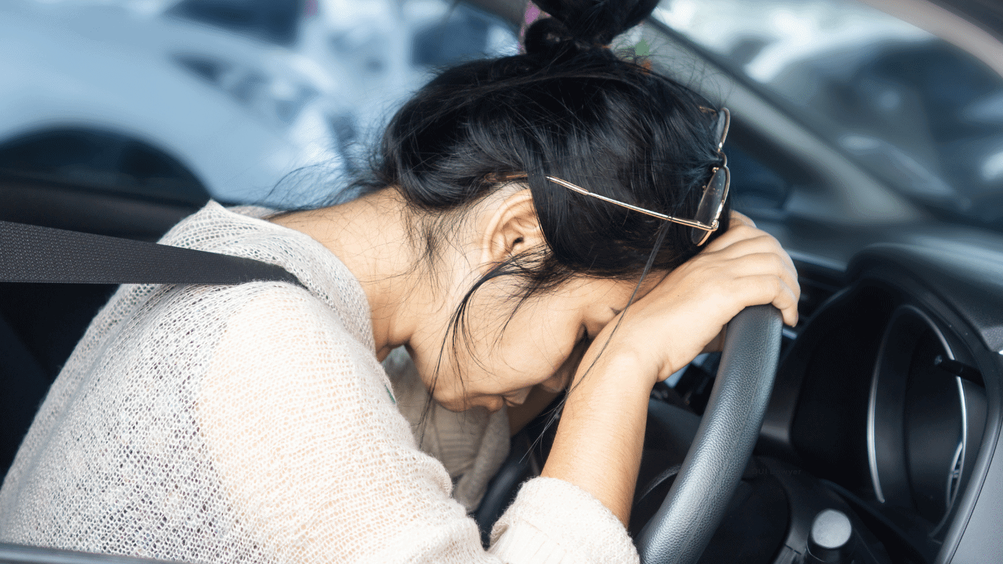 DUI lawyer defends a client in court